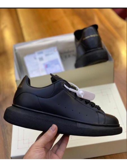 Adidasi MCqueen Cod: MC.402